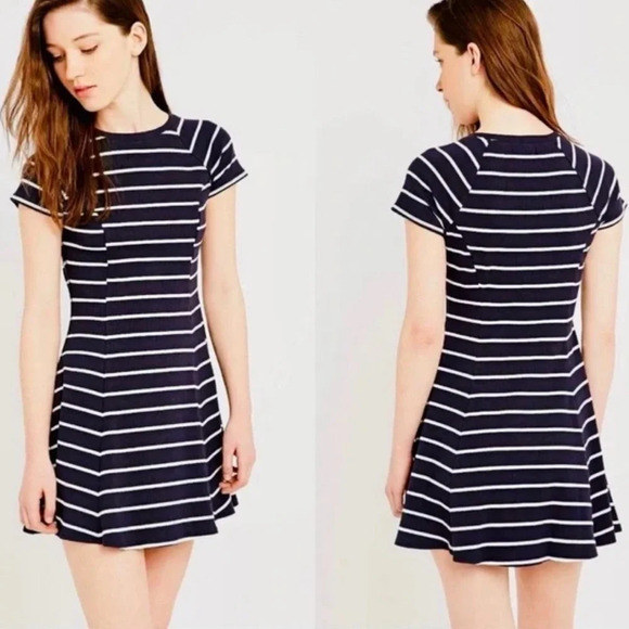 Urban Outfitters BDG Jackie-A-Line Fit and Flare Dress Size M - Picture 1 of 3